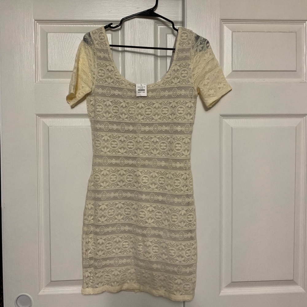 Abercrombie dress brand new. 3%elastane 97% nylon